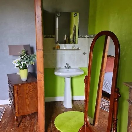 Сasa de vacaciones Maison En Pierres Entre Terre Et Mer.. Neuville-en-Beaumont